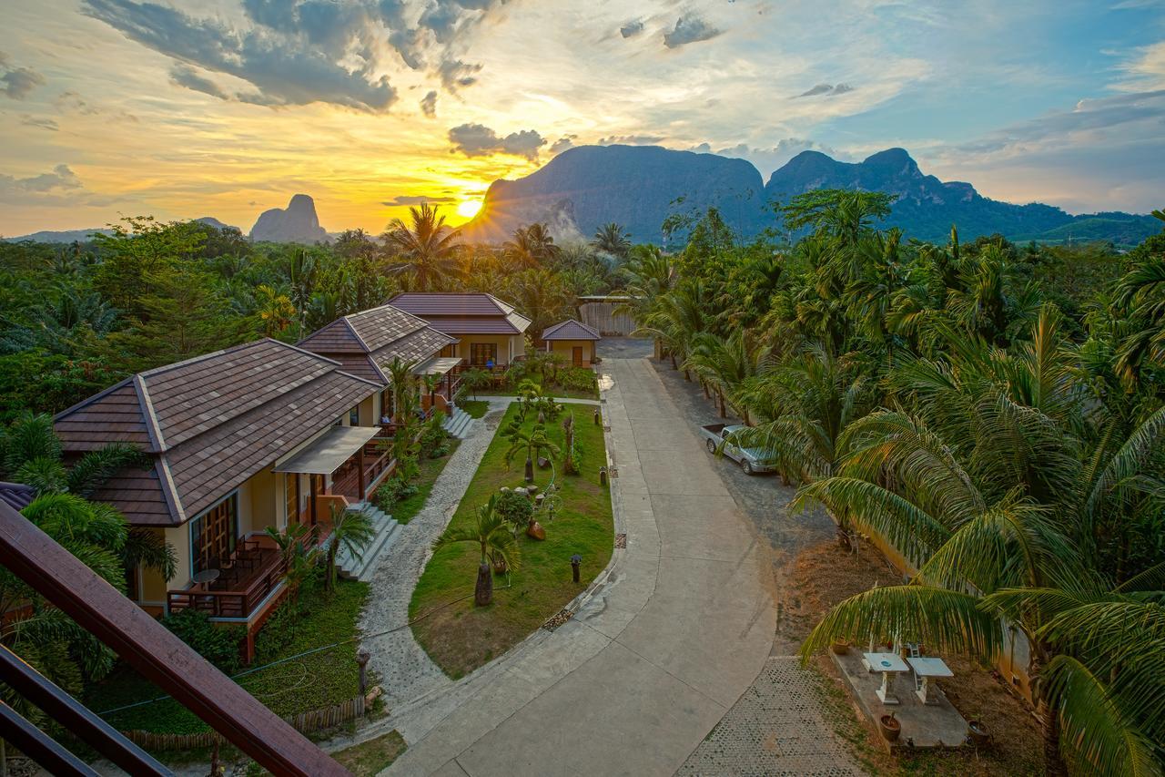 Palms Hill Resort Phang Nga Exterior foto